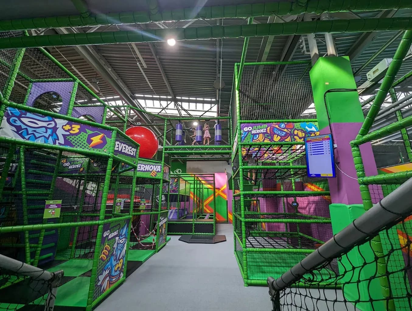 zdjęcie 1 w GOjump MEGApark