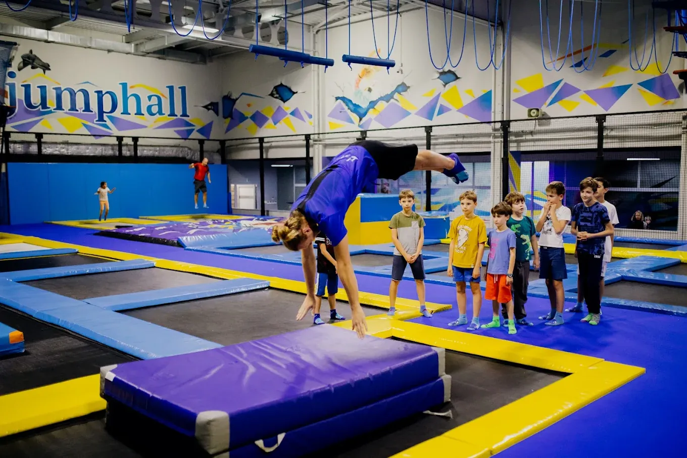 zdjęcie 7 w Jump Hall