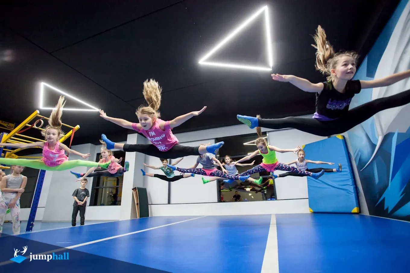 zdjęcie 9 w Jump Hall