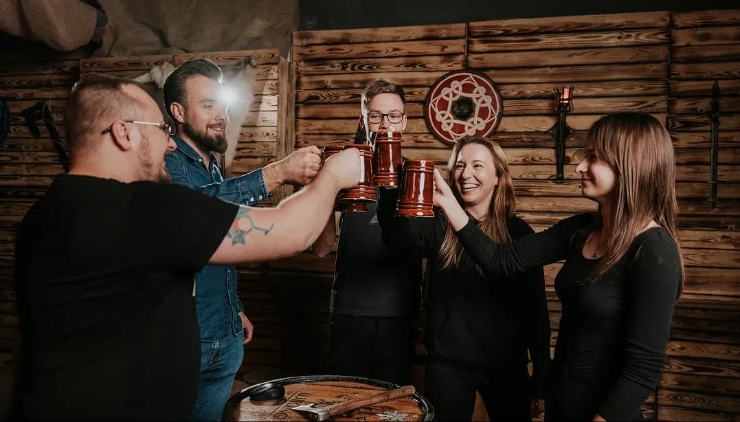 zdjęcie 1 w Wiking Axe Throwing Club