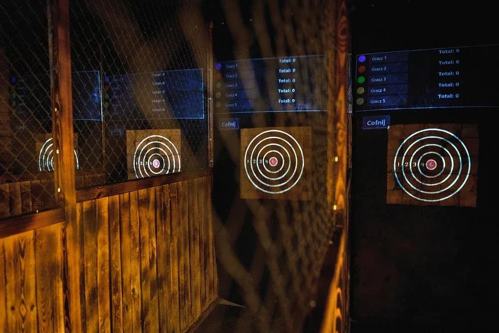 zdjęcie 2 w Wiking Axe Throwing Club